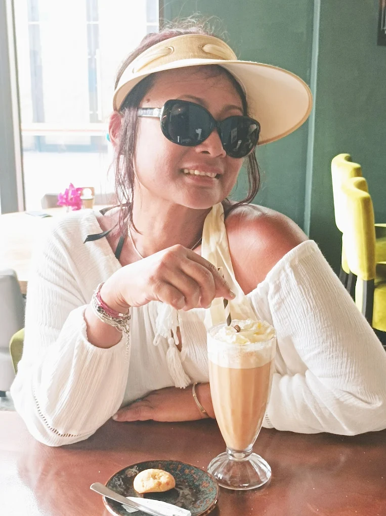 Nancy, masseuse et fondatrice du Cosy Javanais